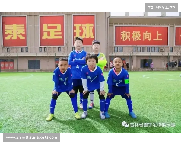 快乐足球十一人阵容 精彩瞬间与传奇球员的完美结合 快乐足球十一人阵容 精彩瞬间与传奇球员的完美结合