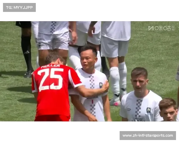 中国球员亮相世俱杯遭拜仁10比0大败 想与穆勒换球衣未果 中国球员亮相世俱杯遭拜仁10比0大败 想与穆勒换球衣未果